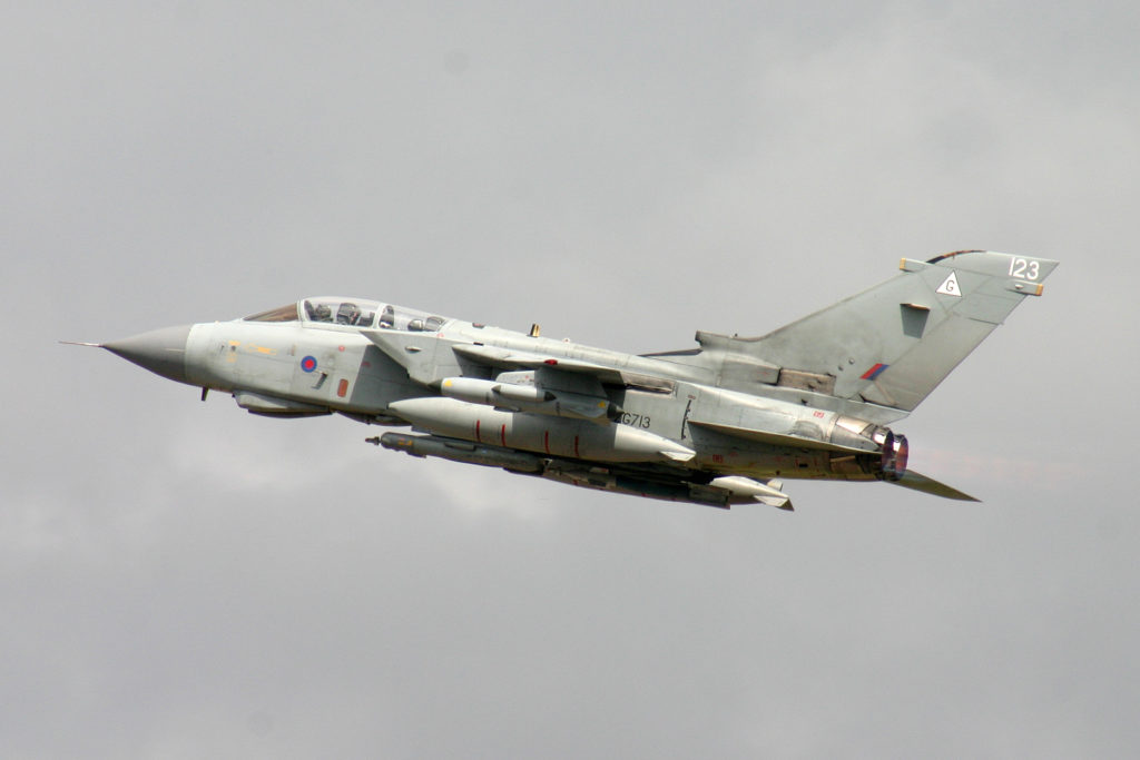 avion de chasse tornado