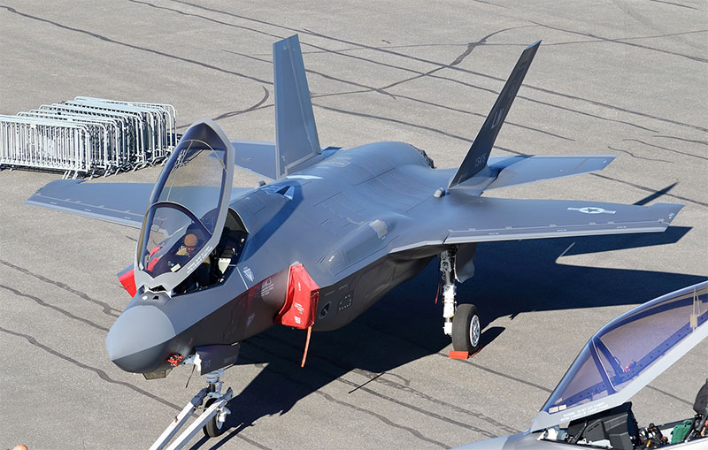 L'avion de combat de la prochaine génération - Vol en avion de chasse