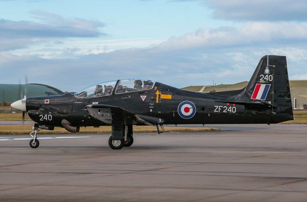 Short Tucano