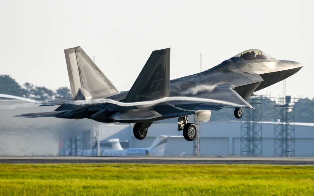  F-22 Raptor