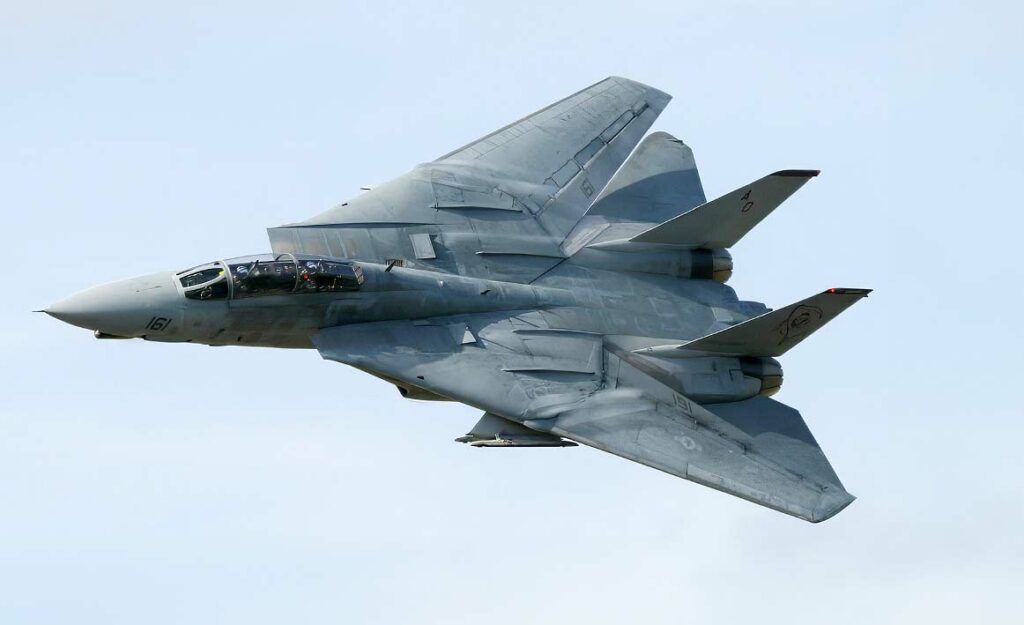 L'utilité des ailes rétractables dans la performance des avions de chasse