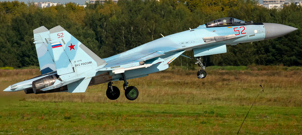 Russie : nouvelle livraison de chasseurs Su-35S en 2025