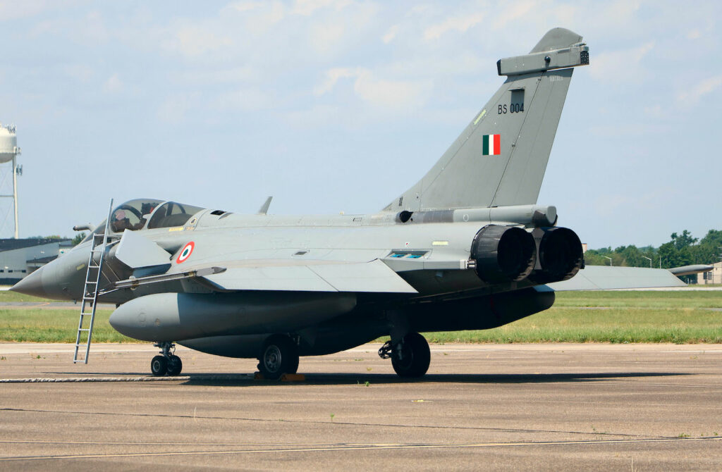 Crise indo-pakistanaise: cinq avions indiens abattus selon Islamabad