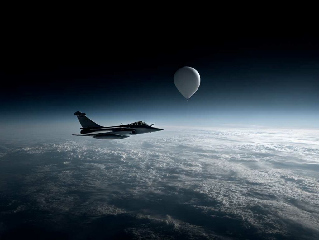 Interception de ballons stratosphériques par des Rafale