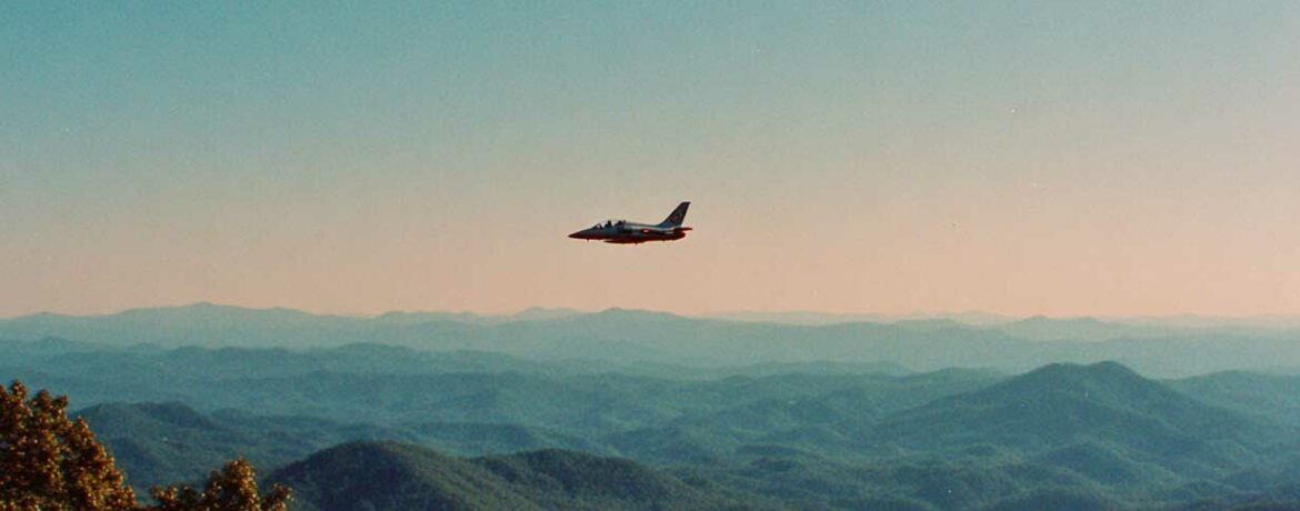 L-39 Albatros cinema