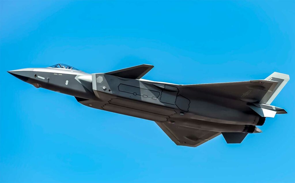 J-20S biplace : Pékin transforme son chasseur furtif en centre de commandement aérien