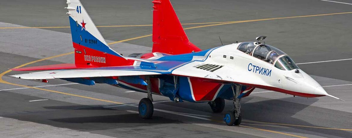 double entrée d’air du MiG-29