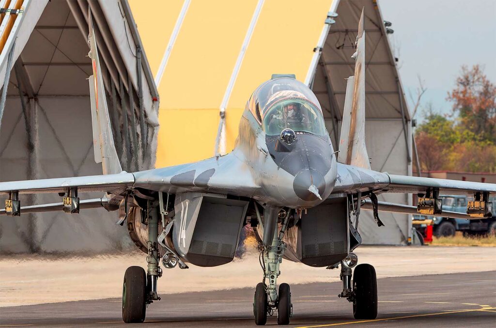 double entrée d’air du MiG-29