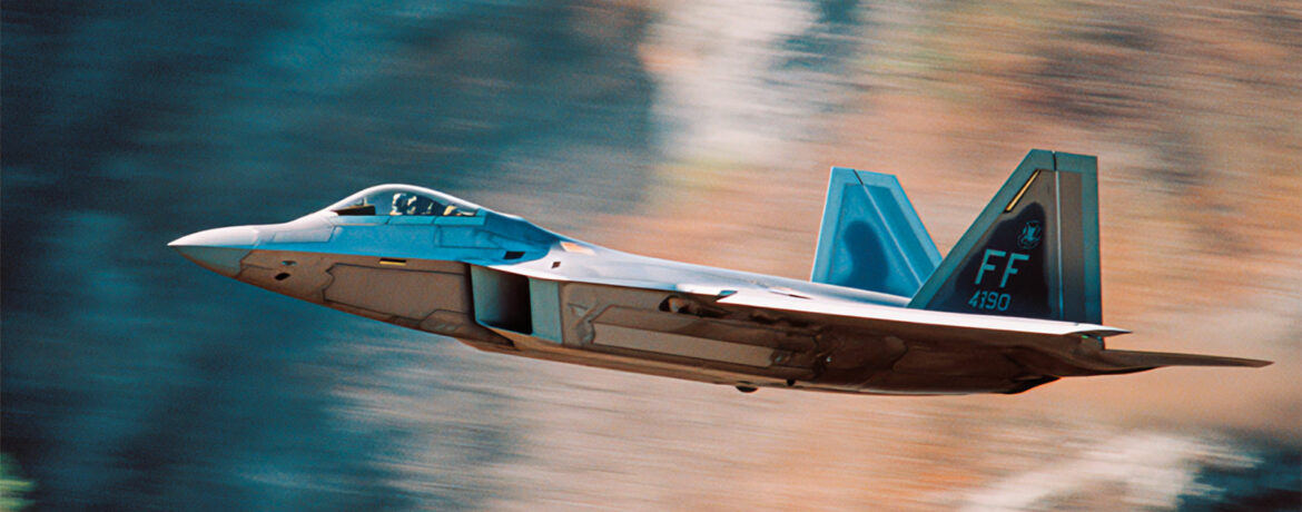 F-22 Raptor vs SU-57 Felon