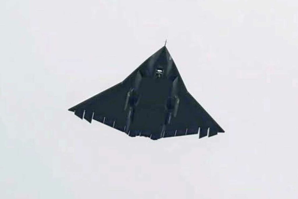 Chine J-36
